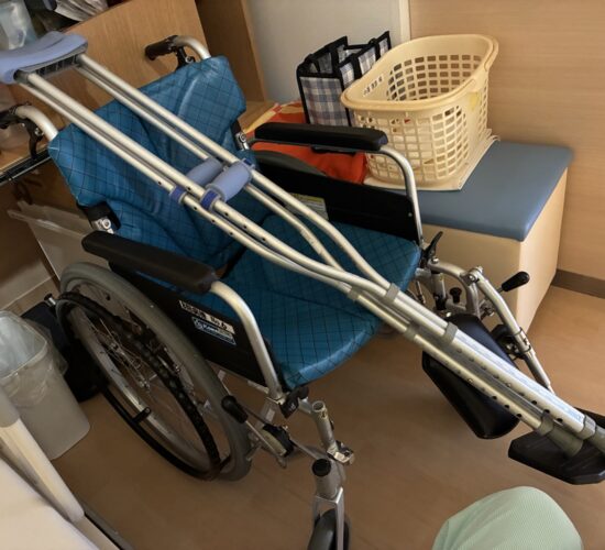 松葉杖解禁、退院の未投資